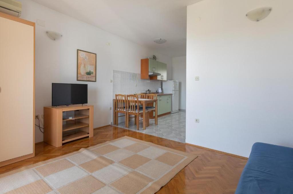 Apartmani Vela Tučepi Екстериор снимка